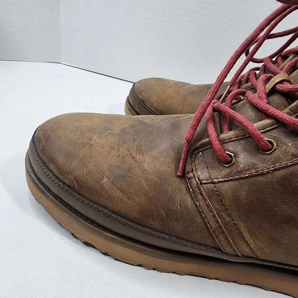 UGG Chukka Men's Size 10 F27019C Winter Boots -Chestnut Suede Waterproof  EUC